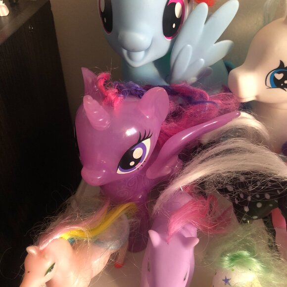 Pony Toy Bundle - Picture 3 of 3